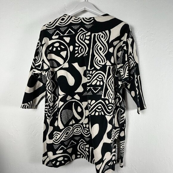 Vintage Tapemeasure Women's Geometric Pattern Half Sleeve Blouse Black Medium - Picture 2 of 8